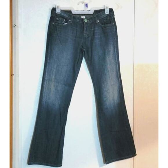 Chick by Nicky Hilton Jeans sz 9 Juniors Distressed Dark Blue Great Condition - Picture 1 of 8